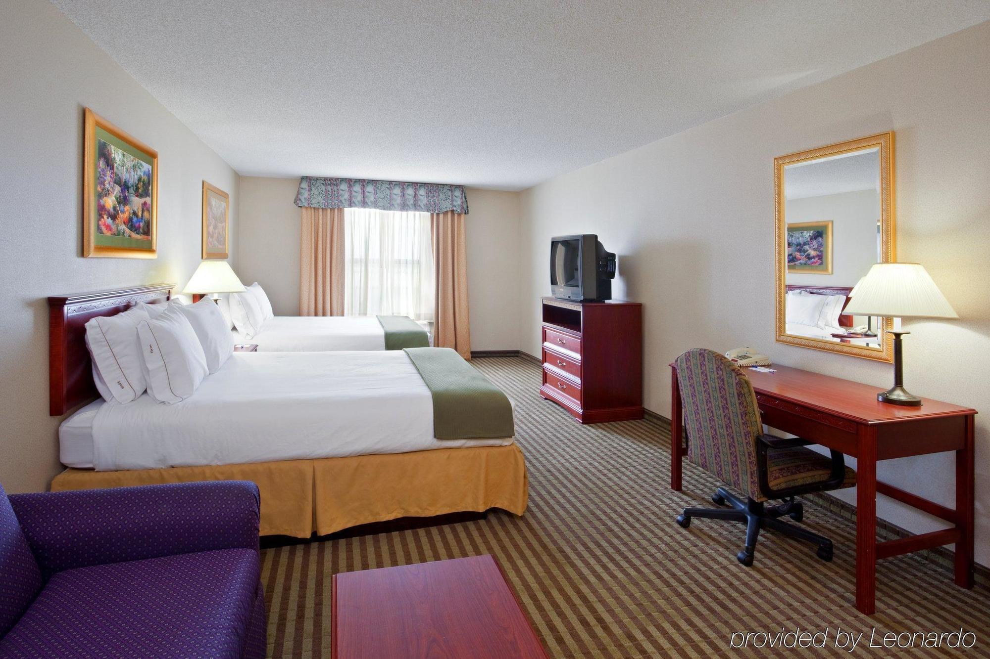 Holiday Inn Express Hotel & Suites Circleville By Ihg Ngoại thất bức ảnh