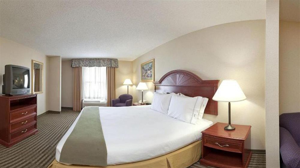 Holiday Inn Express Hotel & Suites Circleville By Ihg Ngoại thất bức ảnh