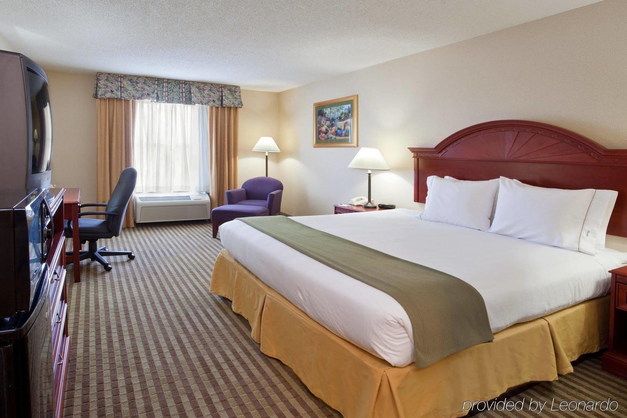 Holiday Inn Express Hotel & Suites Circleville By Ihg Ngoại thất bức ảnh